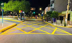 placa de trânsito