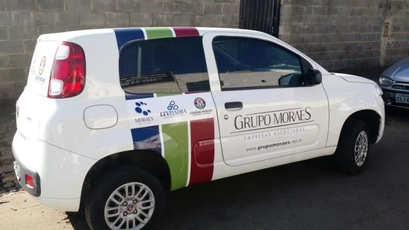 plotagem de carro