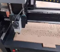 serviço de corte a laser